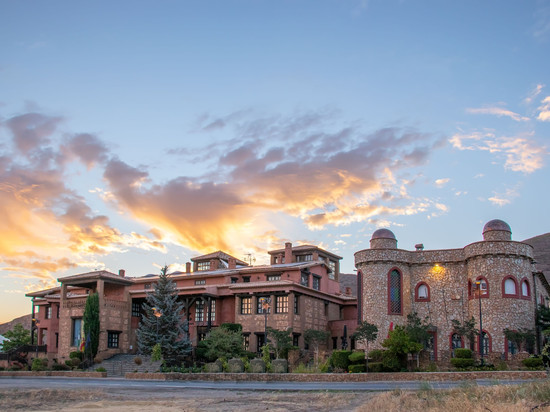 霍斯皮德里亚泽内特酒店