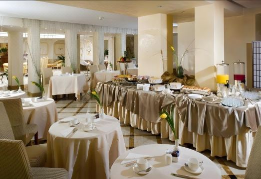 Hotel Carlton Capri Hotel Overview