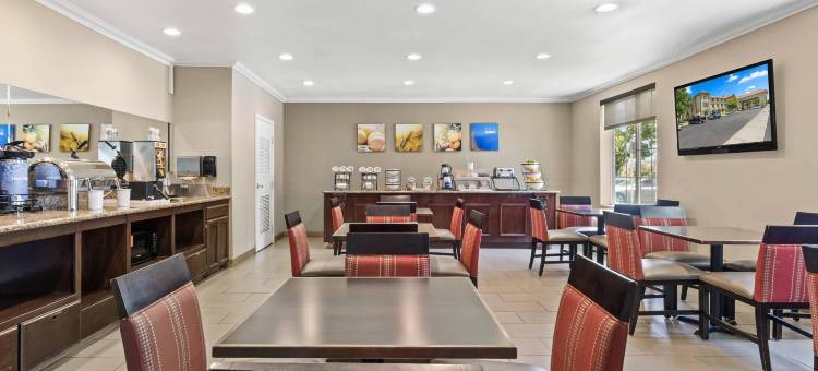 兰开斯特羚羊谷舒适套房酒店(Comfort Inn & Suites Lancaster Antelope Valley)图片