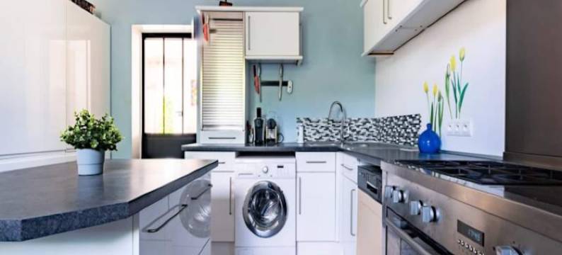 Houses & Villas for 8 People图片