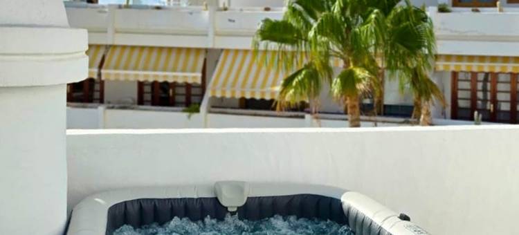 Attic Apartment in Adeje Near Playa Fañabé图片