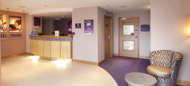 坎比恩普里米尔酒店(Premier Inn Camborne)图片