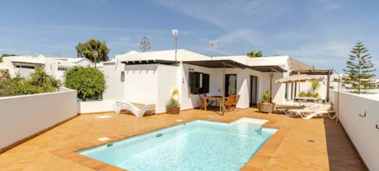 Villa with lounge area and private pool图片