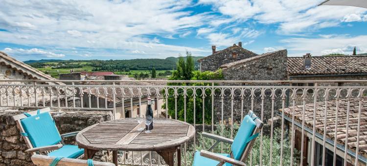 Stone House in Gard near Valbonne Forest图片