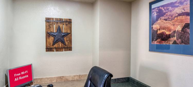 红屋顶酒店圣乔治UT-会议中心(Red Roof Inn St George, UT - Convention Center)图片