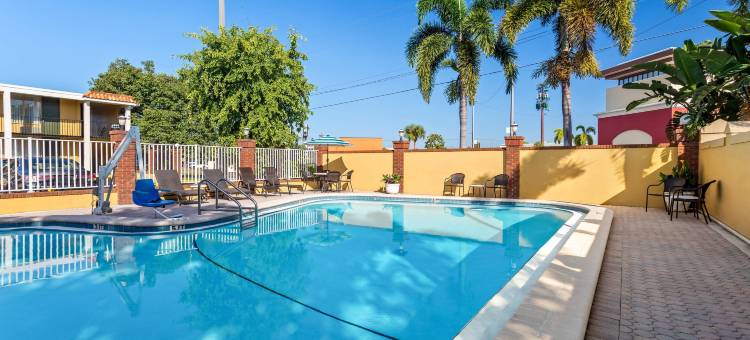 凯艺酒店-机场游艇港(Quality Inn Airport - Cruise Port)图片