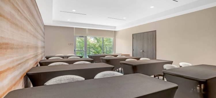 坎布里亚沃斯堡医疗中心酒店(Cambria Hotel Fort Worth - Medical Center)图片