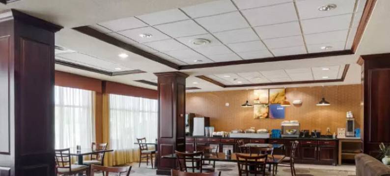 特克萨索马湖套房酒店(LAKE TEXOMA INN AND SUITES by IHG)图片