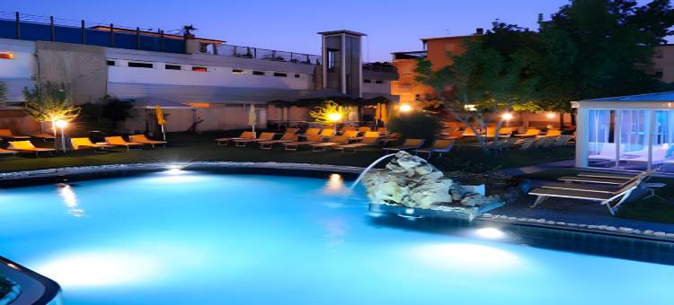 全景广场酒店(Plaza Hotel)图片