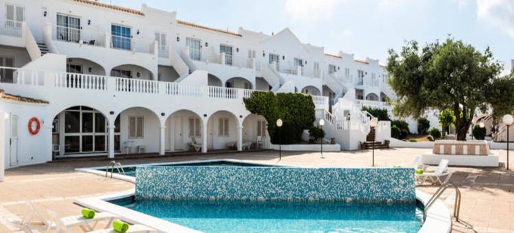 Apartment in Arenal d’en Castell by Beach图片