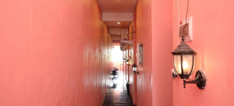 RedDoorz Near Sunrise Mall Mojokerto图片