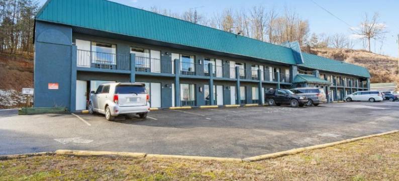 OYO 肯塔基弗农山酒店 - 伦弗罗山谷/I-75(Capital O 3Y Motel Mount Vernon Renfro Valley)图片