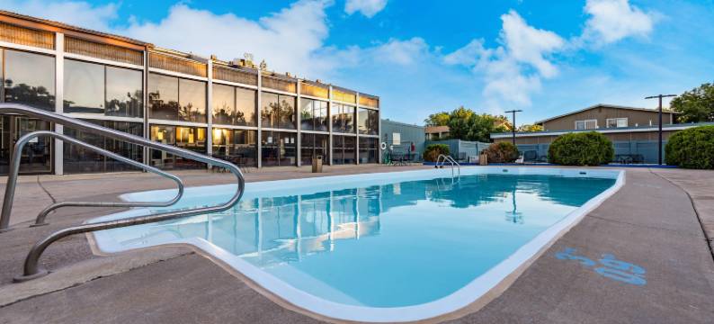 品质酒店及套房卡农城(Quality Inn & Suites Canon City)图片