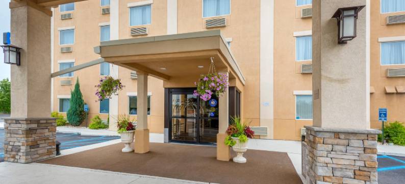 威尔克斯巴里竞技场舒适套房酒店(Comfort Inn & Suites Wilkes Barre - Arena)图片