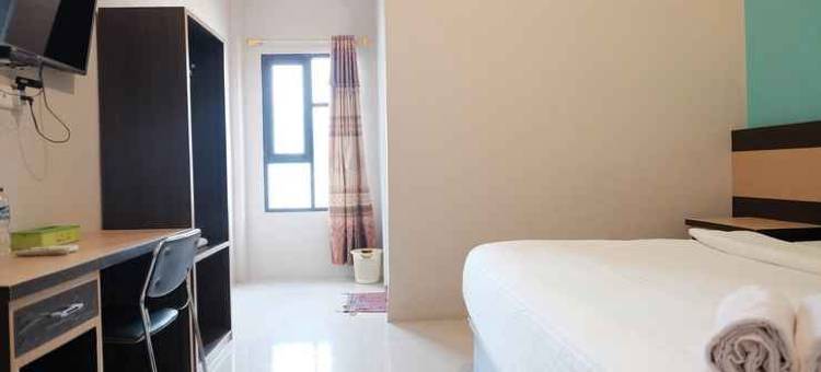 红门修拉伊亚酒店靠近Bengkulu市政厅(RedDoorz Syariah at Hotel Grand Mentari)图片