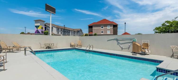 品质旅馆肖尼北I-40(Quality Inn Shawnee North I-40)图片