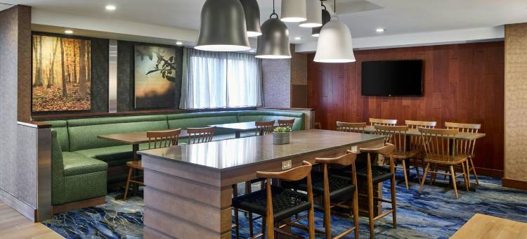 罗切斯特东部万枫酒店(Fairfield Inn and Suites Rochester East)图片