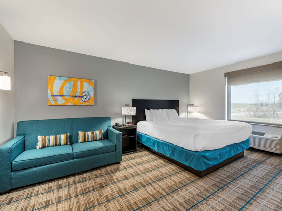 纽伯里-科瑞恩美茵斯坦套房酒店