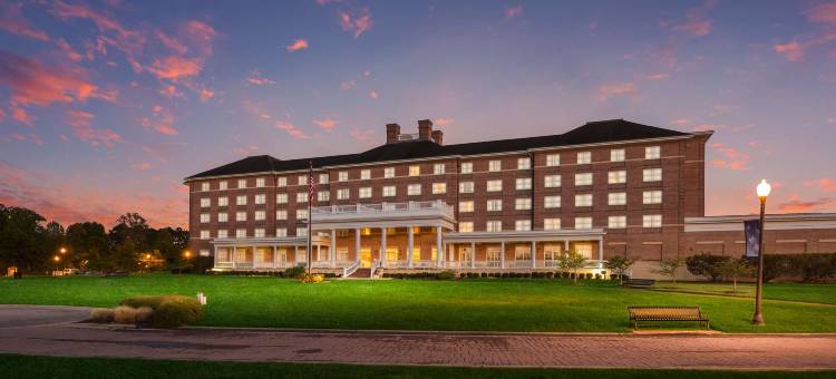 萨福克湖滨希尔顿花园旅馆(Hilton Garden Inn Suffolk Riverfront)图片