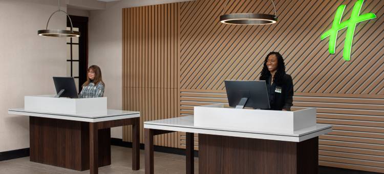 Holiday Inn 哈斯布鲁克阁，梅多兰兹(Holiday Inn Hasbrouck Heights-Meadowlands)图片