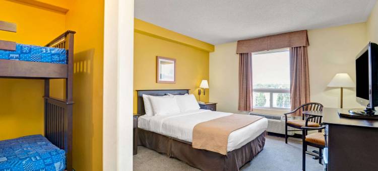 温德姆速8酒店-巴里南部(Super 8 by Wyndham Barrie South)图片