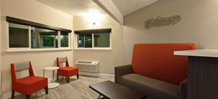 优胜美地 ChowcHawaiillinoisla 入口戴斯酒店(Days Inn by Wyndham Chowchilla Gateway to Yosemite)图片