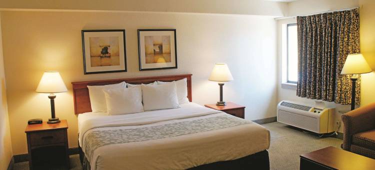 阿尔伯克基日报中心西北拉昆塔温德姆套房酒店(La Quinta Inn & Suites by Wyndham Albuquerque Journal Ctr NW)图片