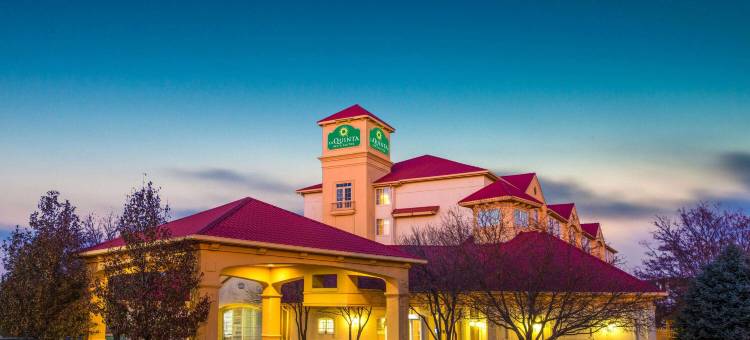 丹佛西南莱克伍德拉昆塔温德姆套房酒店(La Quinta Inn & Suites by Wyndham Denver Southwest Lakewood)图片