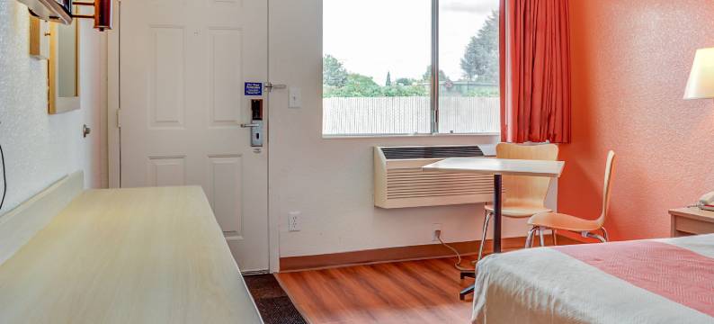 波特兰中心6号汽车旅馆(Motel 6 Portland, or - Central)图片