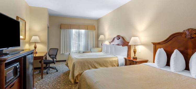 化石乡村套房贝斯特韦斯特优质酒店(Best Western Plus Fossil Country Inn  Suites)图片