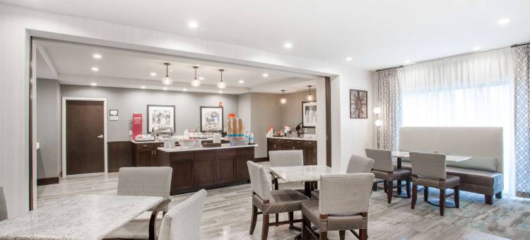 罗彻斯特彭菲尔德希尔顿欢朋酒店(Hampton Inn Rochester-Penfield)图片
