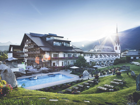 克劳斯特布劳酒店