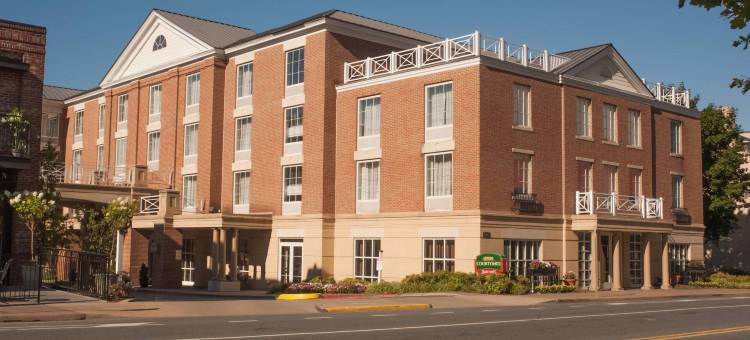 夏洛茨维尔大学医学中心万怡酒店(Courtyard Charlottesville - University Medical Center)图片