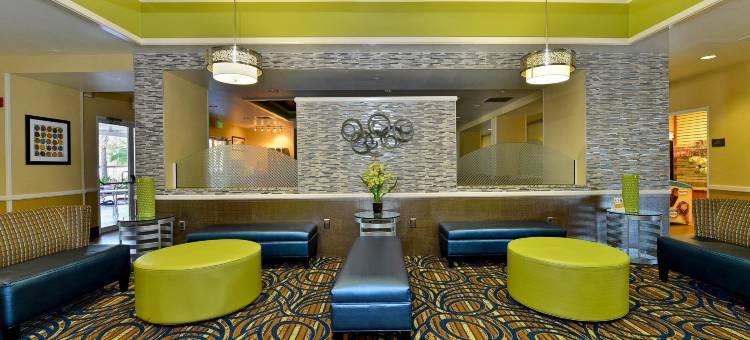 舒适套房酒店及会议中心-近奥兰多环球影城(Comfort Inn & Suites Near Universal Orlando Resort-Convention Ctr)图片