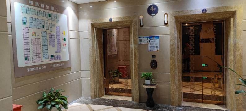 欧若拉精品公寓(深圳福田侨香地铁站店)图片