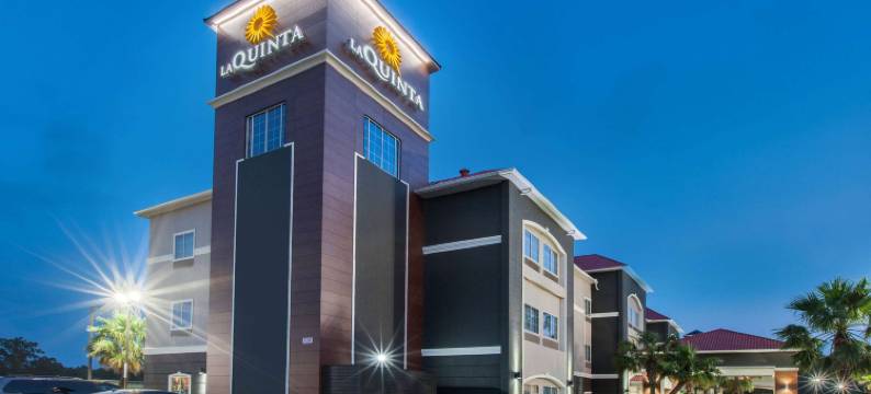 休斯顿新凯尼拉昆塔温德姆套房酒店(La Quinta Inn & Suites by Wyndham Houston New Caney)图片