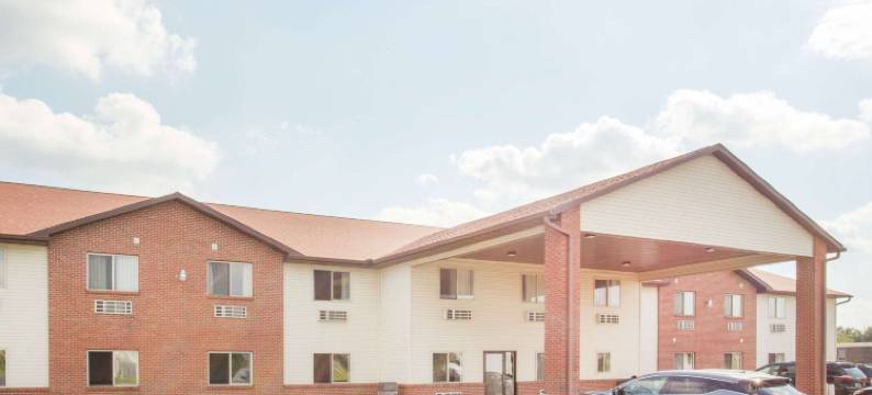 蒙莫斯温德姆速8酒店(Super 8 by Wyndham Monmouth IL)图片