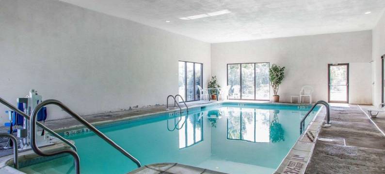 中途凯艺酒店(Quality Inn Midway)图片