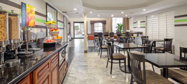 帕萨迪纳皇家贝斯特韦斯特酒店(Best Western Pasadena Royale Inn  Suites)图片