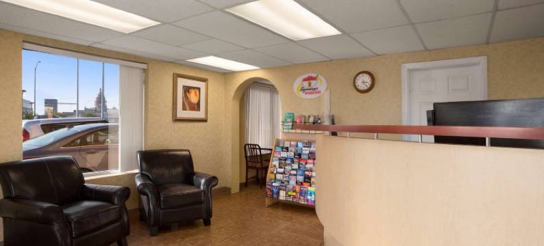 奥斯汀市中心-国会大厦速8酒店(Super 8 by Wyndham Austin Downtown/Capitol Area)图片