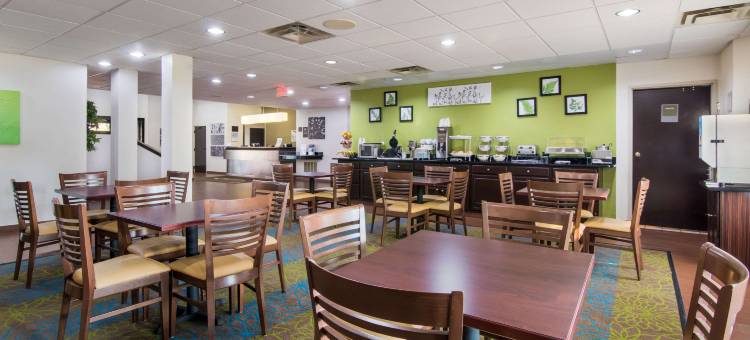 亚特兰大桃树市舒眠酒店(Sleep Inn Peachtree City - Atlanta)图片