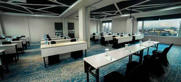 穆拉瓦曼祖姆酒店(Zoom Hotel Mulawarman)图片