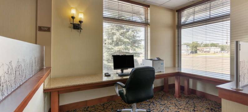 金色草原贝斯特韦斯特套房酒店(Best Western Golden Prairie Inn  Suites)图片