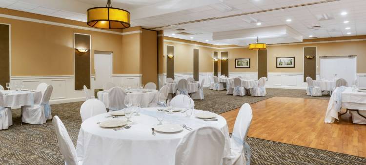 诺斯黑文镇贝斯特韦斯特优质酒店(Best Western Plus North Haven Hotel)图片