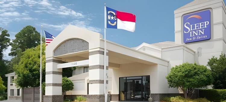 春之湖 - 费耶特维尔自由堡附近舒眠套房酒店(Sleep Inn & Suites Spring Lake - Fayetteville Near Fort Bragg)图片