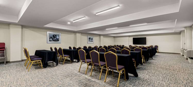 马修斯品质套房酒店(Quality Inn & Suites Matthews - Charlotte)图片