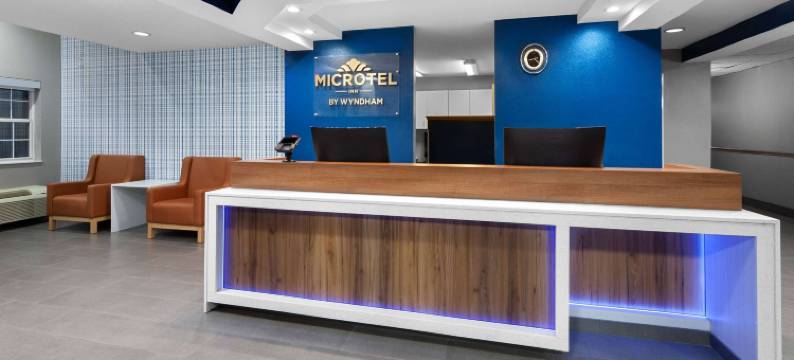 简斯维尔麦客达套房酒店(Microtel Inn & Suites by Wyndham Janesville)图片