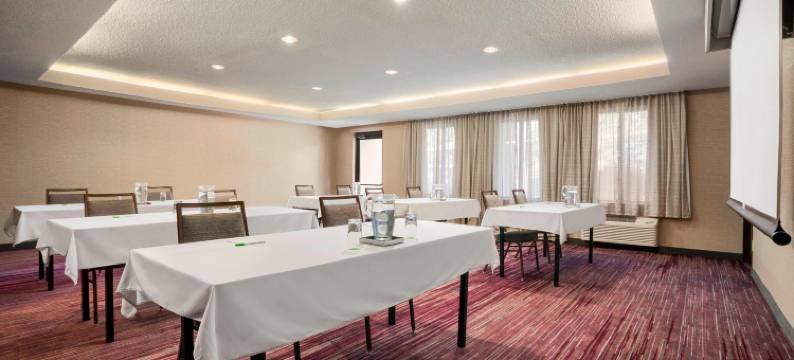 斯普林菲尔德万怡酒店(Courtyard Springfield)图片