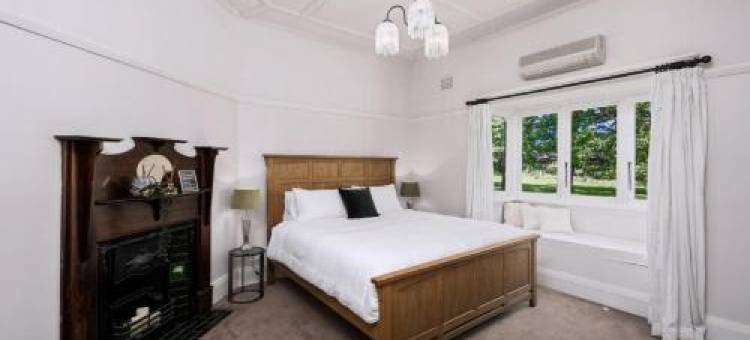 The Avenue Anahdale - Hidden 2.7 Acre Estate in Town图片
