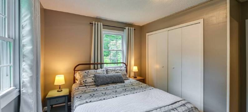 Relax in a Private Forest Escape with Hot Tub, Dogs Welcome图片